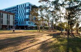 University of Canberra (UC)
